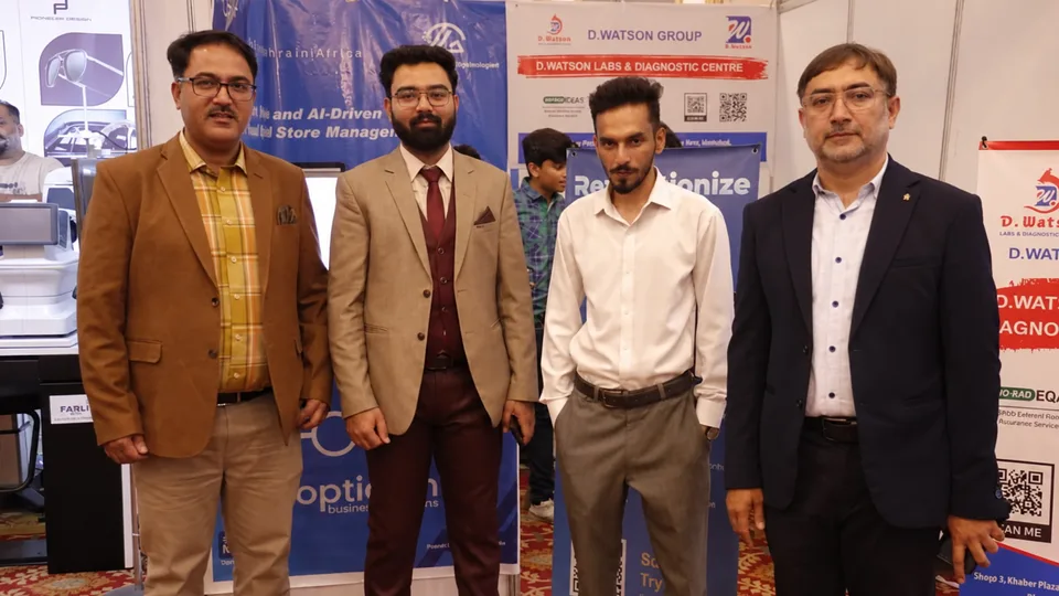 Play the OptiPak 2025 interview — the Optician Dynamics team at the expo booth